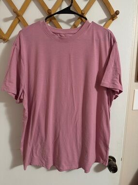 Nike Short Sleeve Crew Tee in Dusty Rose